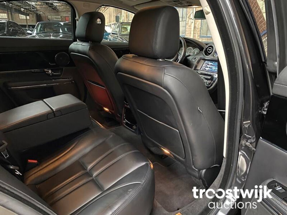 Jaguar XJ 2.0 Premium Luxury 241pk 2013 -Orig. NL-, 7-KBN-78