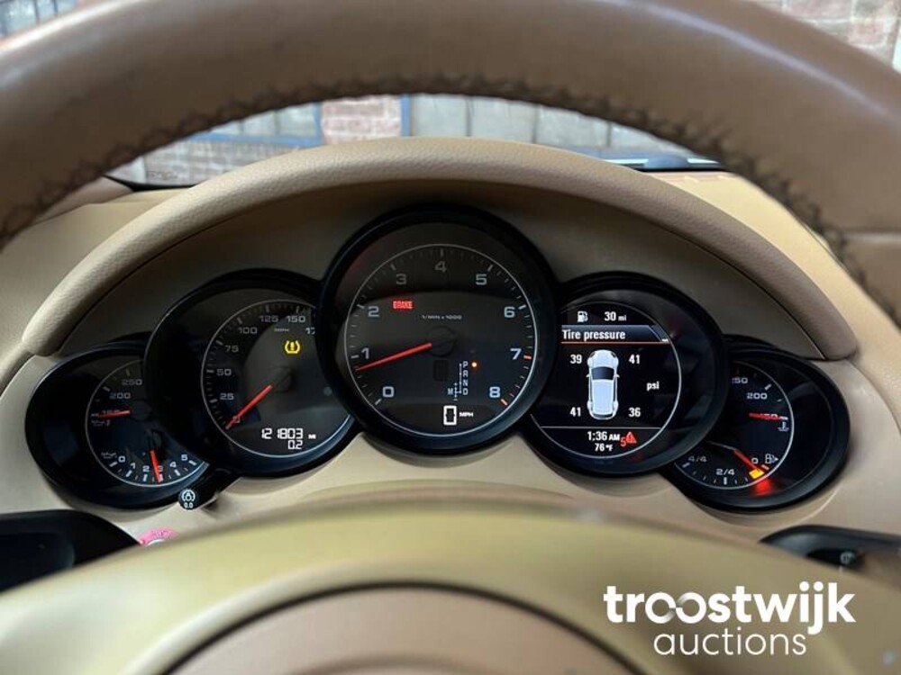 Porsche  Cayenne 3.6 V6 300pk PDK 2012