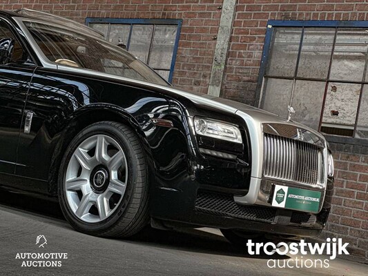 Rolls-Royce Ghost EWB 6.6 V12 (Extended Wheel Base) 571pk 2011