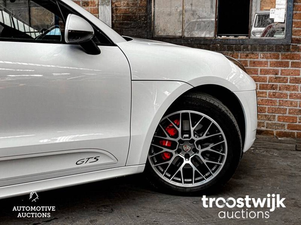 Porsche Macan GTS 3.0 V6 Sport Chrono 360pk 2017 -Orig. NL-, NG-892-V