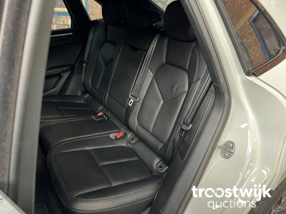 Porsche Macan GTS 3.0 V6 Sport Chrono 360pk 2017 -Orig. NL-, NG-892-V