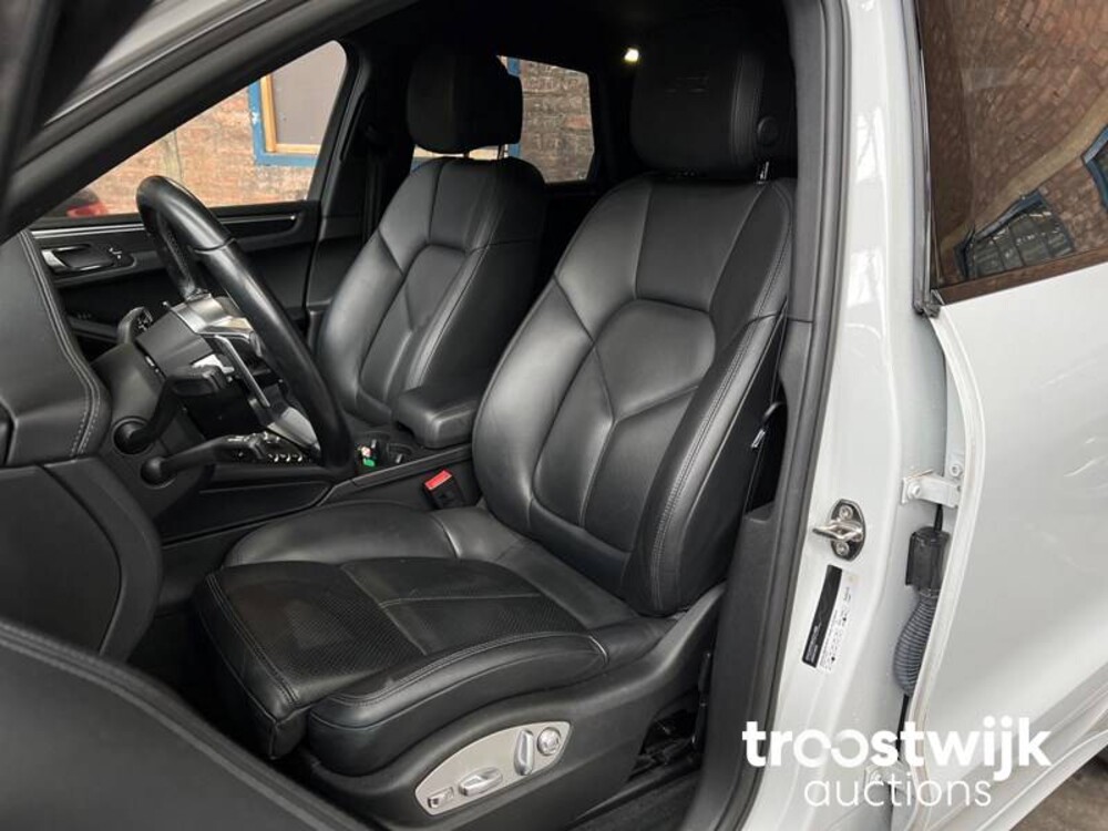 Porsche Macan GTS 3.0 V6 Sport Chrono 360pk 2017 -Orig. NL-, NG-892-V