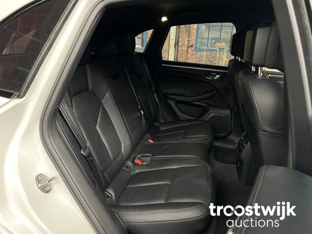 Porsche Macan GTS 3.0 V6 Sport Chrono 360pk 2017 -Orig. NL-, NG-892-V