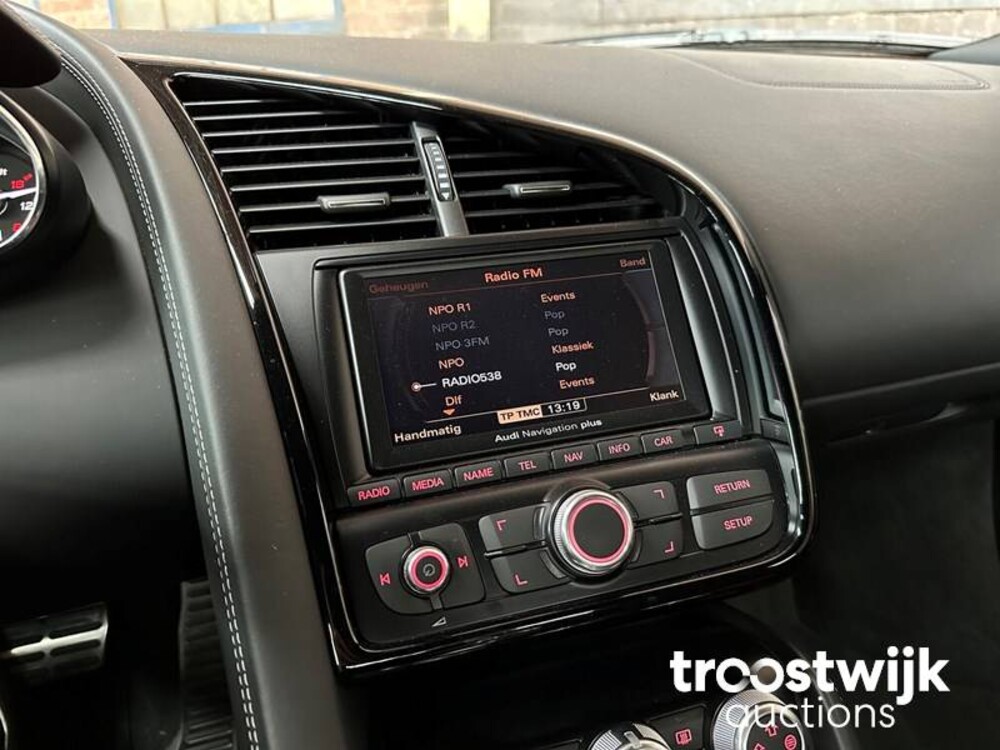 Audi R8 Spyder 5.2 V10 FSI FACELIFT Audi-Exclusive 525pk 2011 Cabriolet, 1-KXH-50