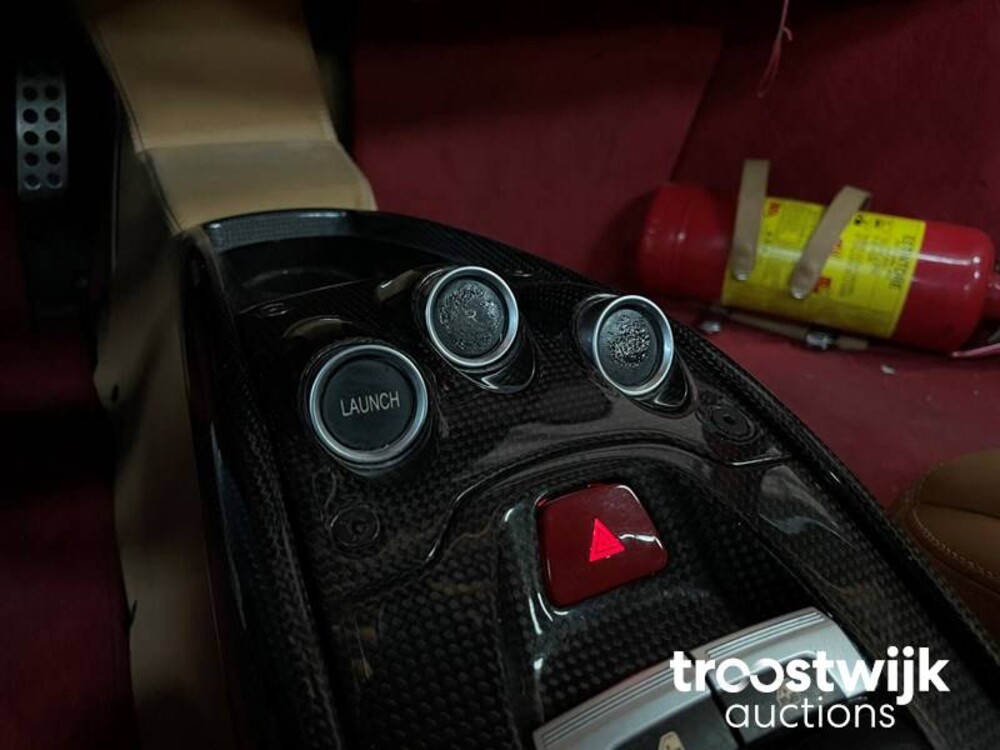 Ferrari 458 Italia  562pk 2012