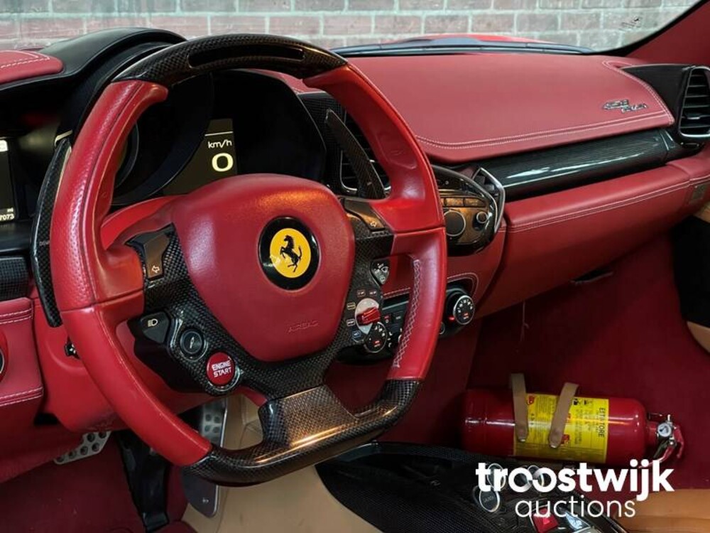 Ferrari 458 Italia  562pk 2012