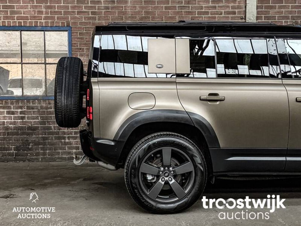 Land Rover Defender D240 110 7-Persoon Nieuw-Model 241pk 2020 -Orig. NL-, J-424-BD