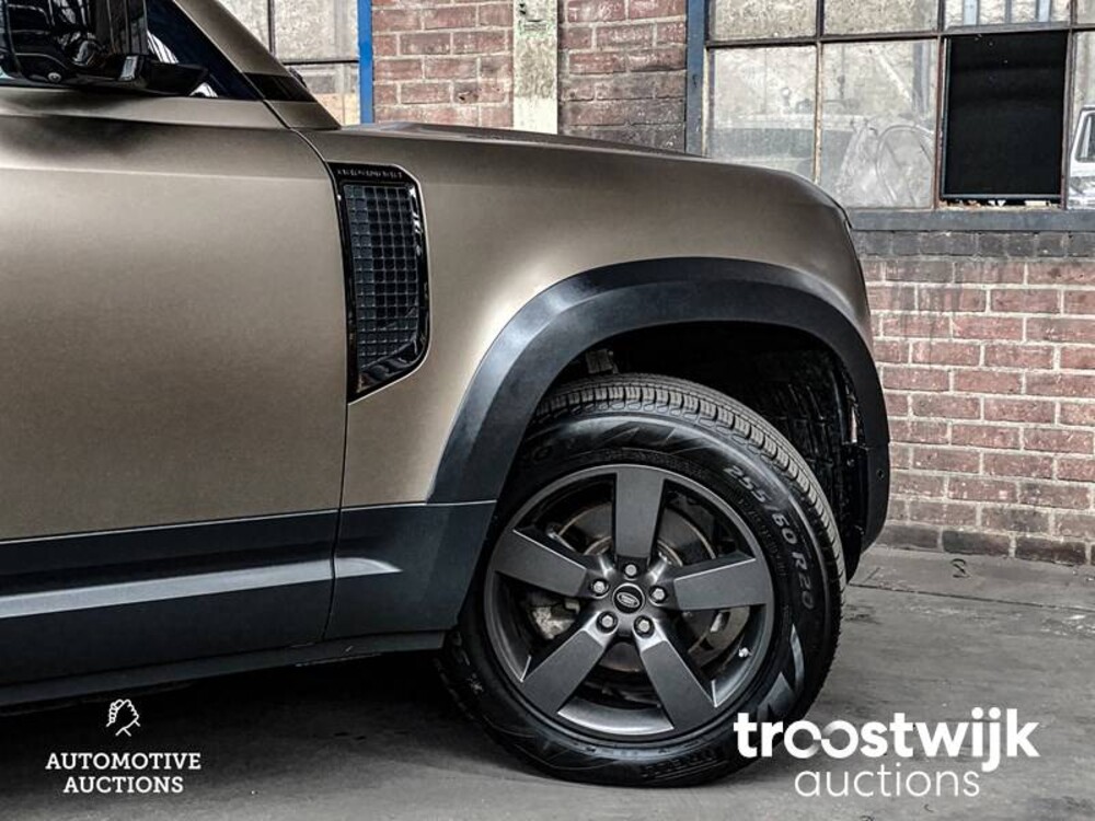 Land Rover Defender D240 110 7-Persoon Nieuw-Model 241pk 2020 -Orig. NL-, J-424-BD