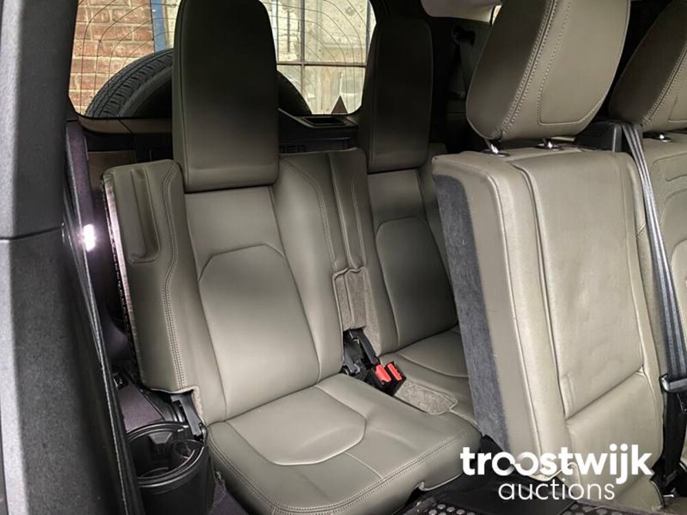 Land Rover Defender D240 110 7-Persoon Nieuw-Model 241pk 2020 -Orig. NL-, J-424-BD