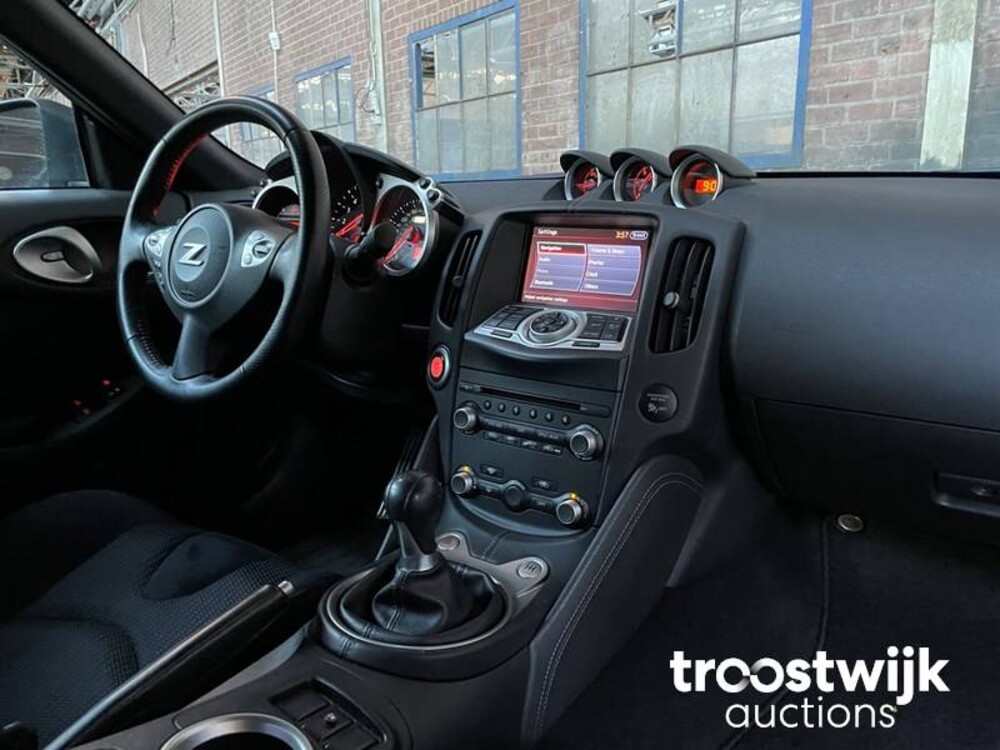 Nissan 370Z 3.7 V6 328pk 2017