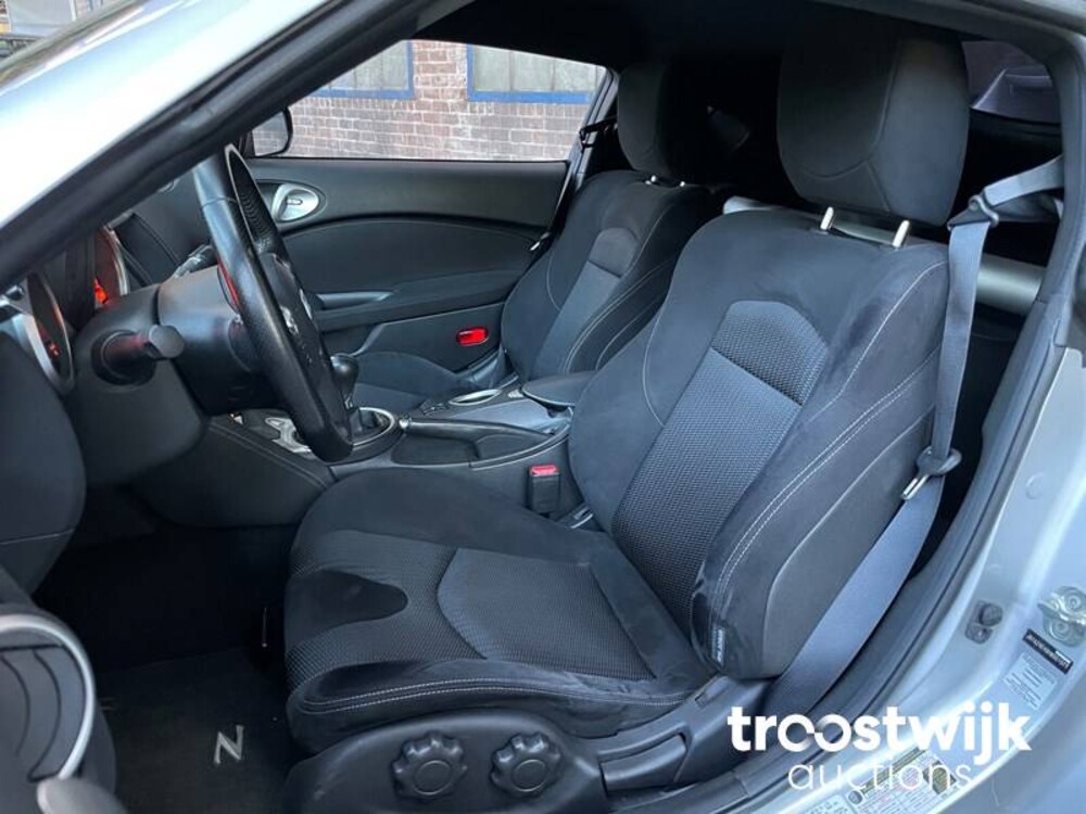 Nissan 370Z 3.7 V6 328pk 2017