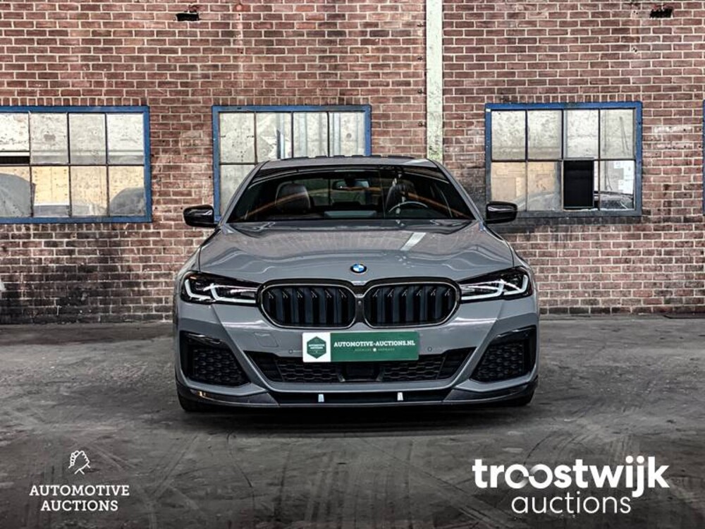 BMW 520i M-Performance M-Sport High Executive Edition -Facelift- 184pk 2020 -Orig. NL-, J-372-ZJ