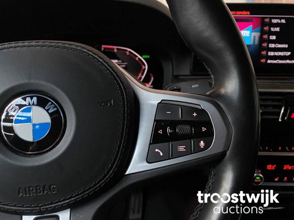 BMW 520i M-Performance M-Sport High Executive Edition -Facelift- 184pk 2020 -Orig. NL-, J-372-ZJ