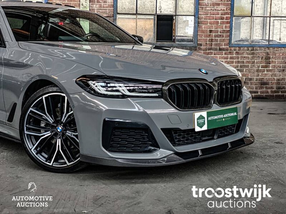 BMW 520i M-Performance M-Sport High Executive Edition -Facelift- 184pk 2020 -Orig. NL-, J-372-ZJ
