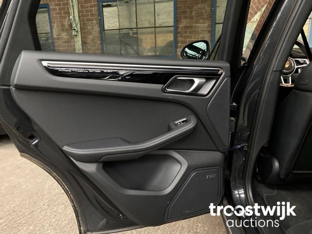 Porsche Macan S 3.0 V6 354pk 2020 Nieuw-Model, J-997-PD