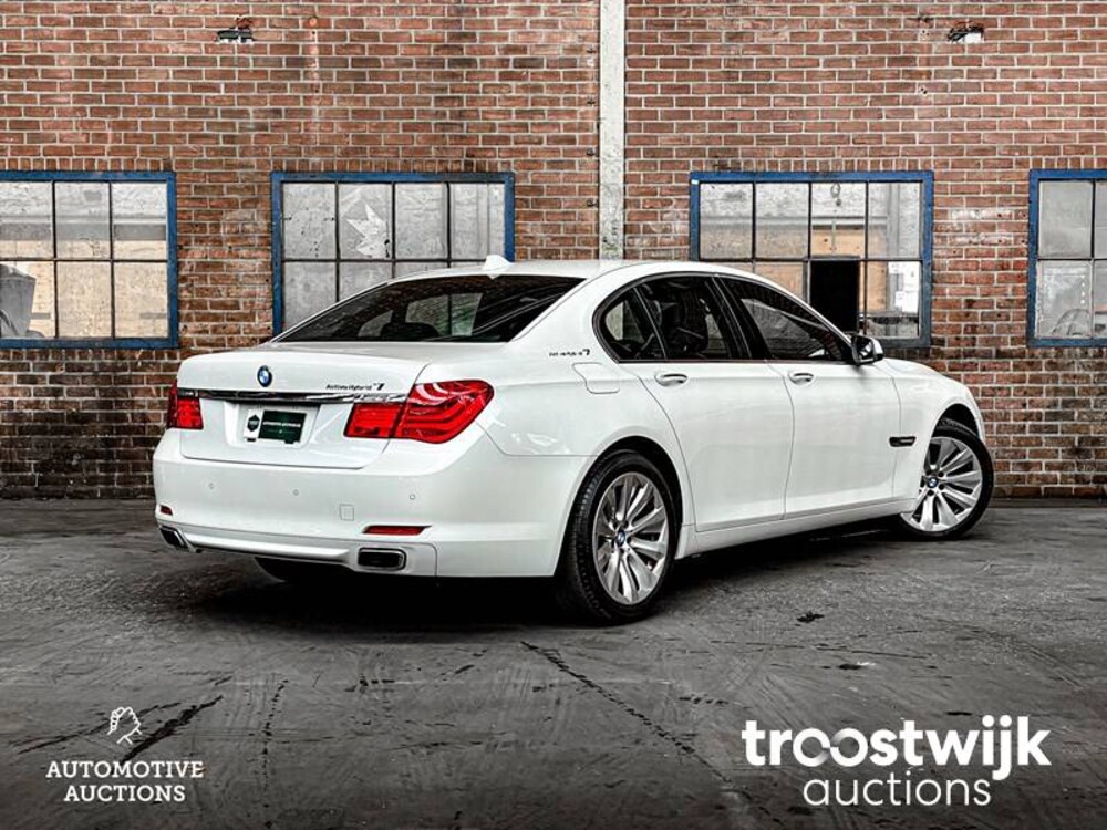 BMW ActiveHybrid 7 F04 4.4 V8 465pk 2010