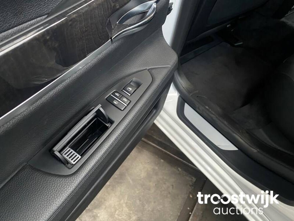 BMW ActiveHybrid 7 F04 4.4 V8 465pk 2010