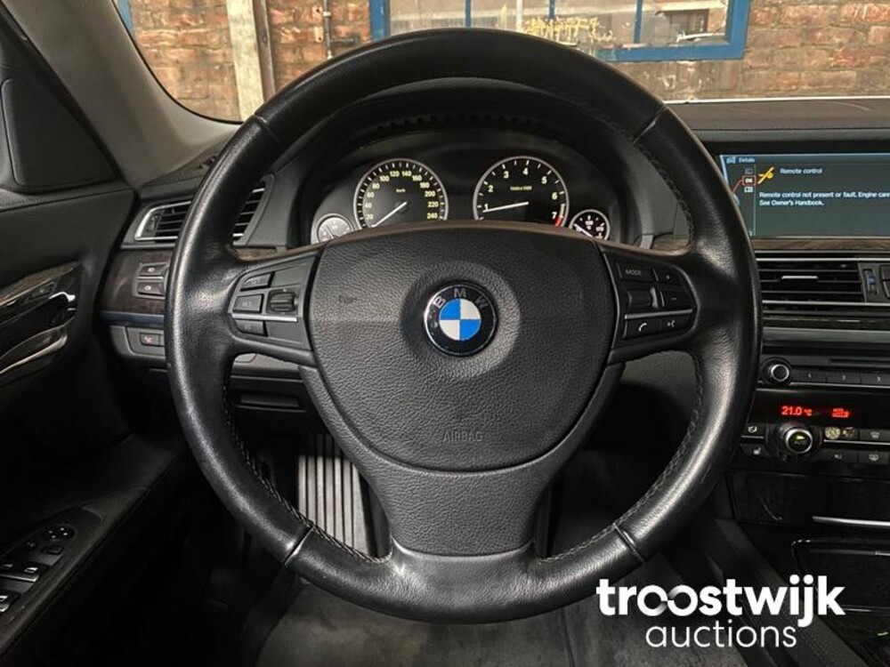 BMW ActiveHybrid 7 F04 4.4 V8 465pk 2010