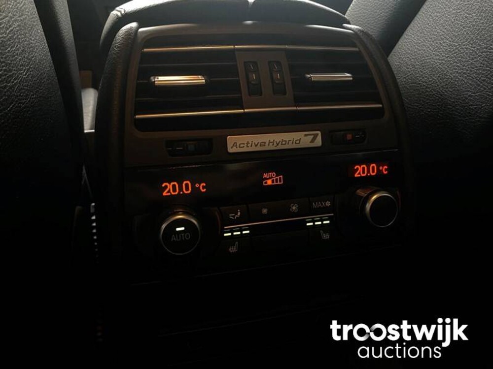 BMW ActiveHybrid 7 F04 4.4 V8 465pk 2010