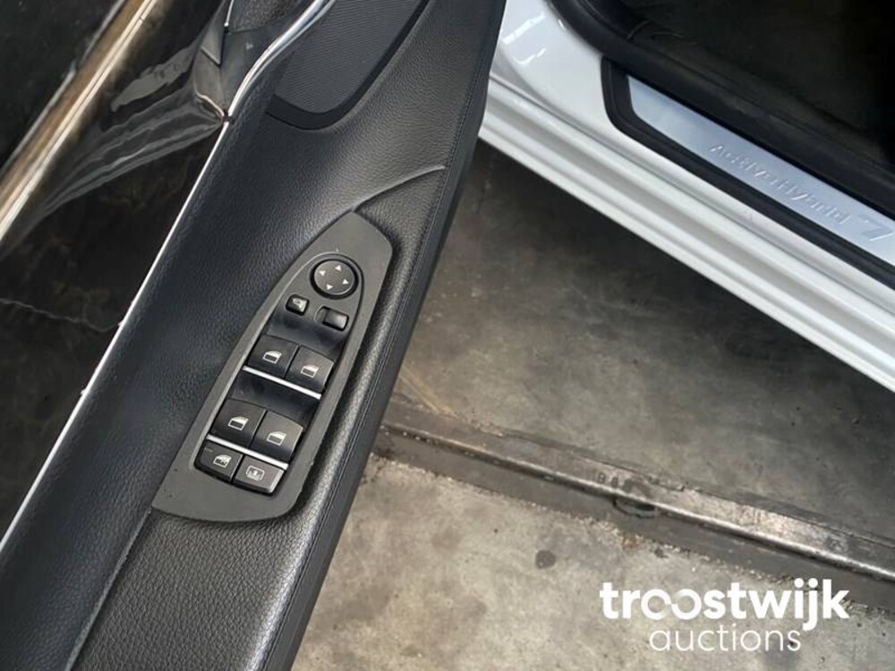 BMW ActiveHybrid 7 F04 4.4 V8 465pk 2010