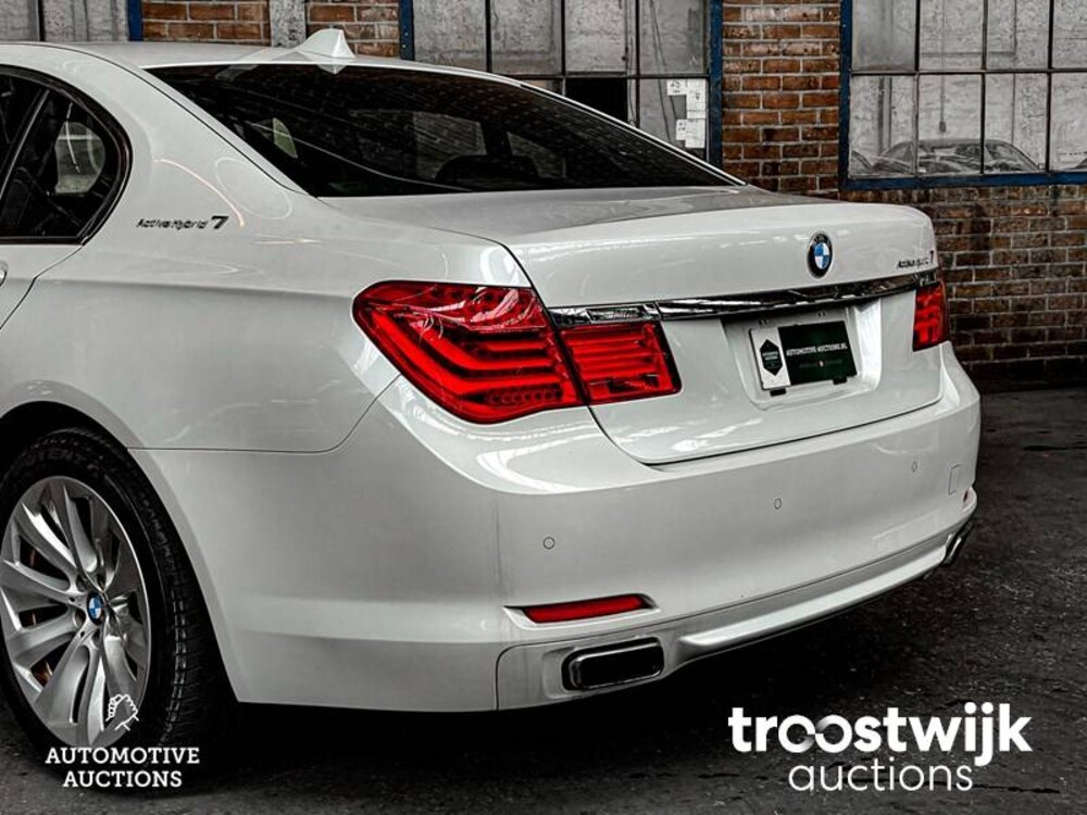 BMW ActiveHybrid 7 F04 4.4 V8 465pk 2010