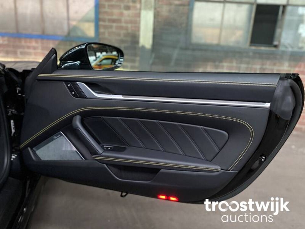 Porsche  911 Turbo S 992 650pk 2022 (Sport Design) (Sport Chrono) -Fabrieksgarantie-