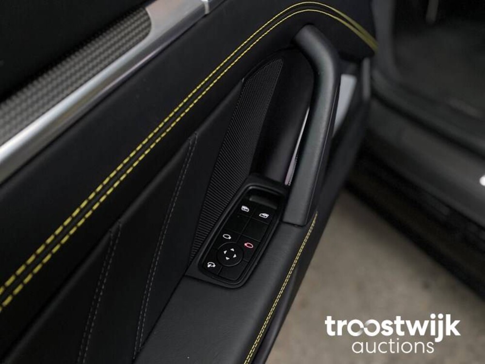 Porsche  911 Turbo S 992 650pk 2022 (Sport Design) (Sport Chrono) -Fabrieksgarantie-