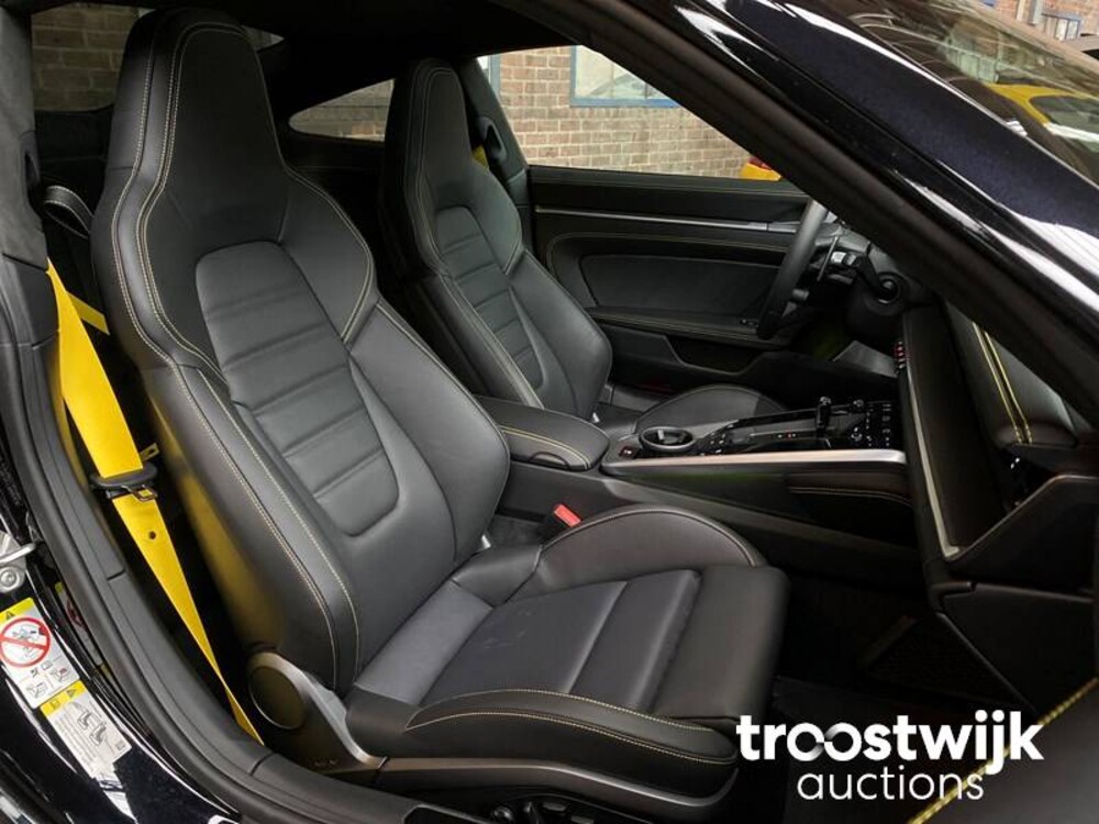 Porsche  911 Turbo S 992 650pk 2022 (Sport Design) (Sport Chrono) -Fabrieksgarantie-