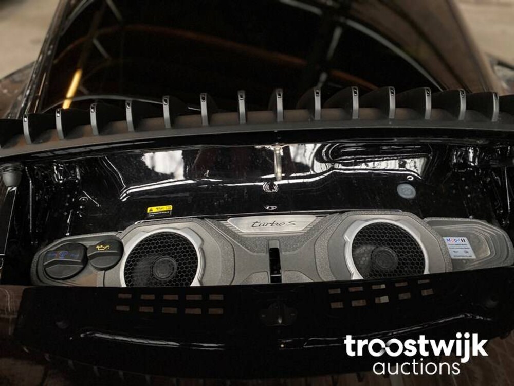 Porsche  911 Turbo S 992 650pk 2022 (Sport Design) (Sport Chrono) -Fabrieksgarantie-