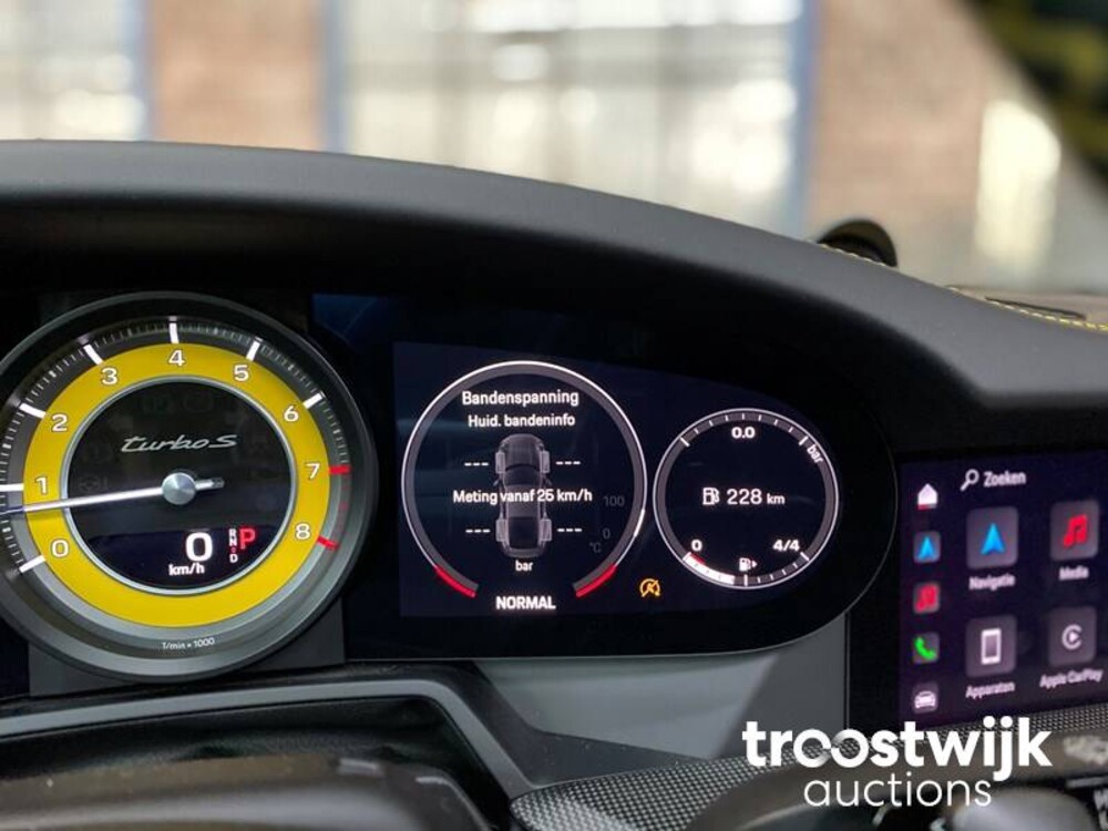 Porsche  911 Turbo S 992 650pk 2022 (Sport Design) (Sport Chrono) -Fabrieksgarantie-