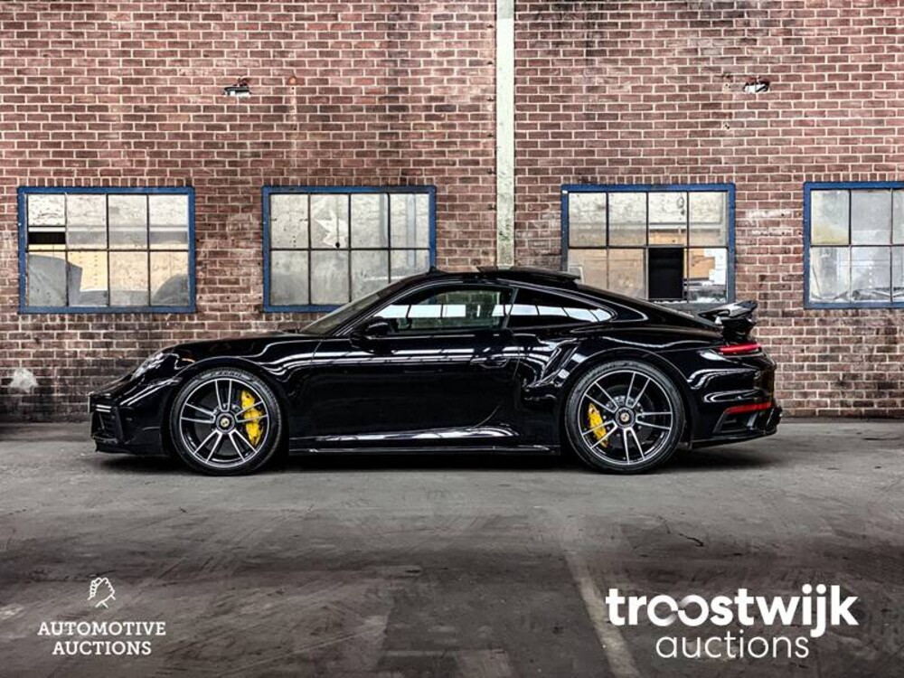 Porsche  911 Turbo S 992 650pk 2022 (Sport Design) (Sport Chrono) -Fabrieksgarantie-