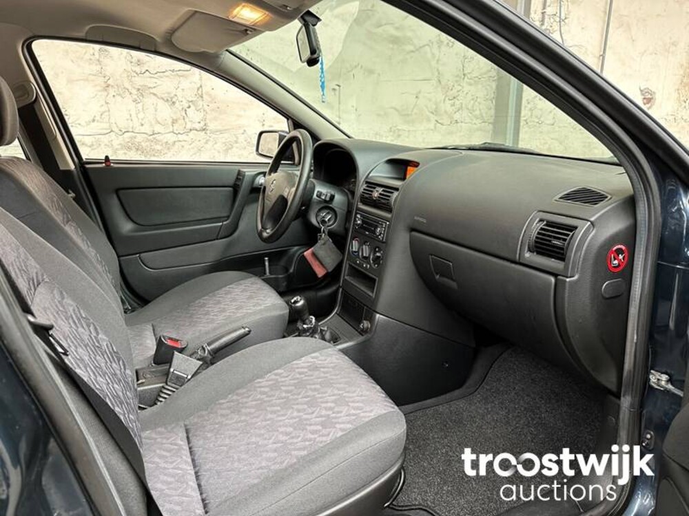 Opel Astra 1.6 GL 84pk 2002 -Orig. NL-, 11-JP-BT