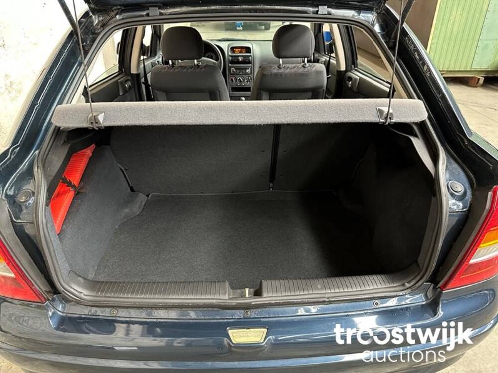 Opel Astra 1.6 GL 84pk 2002 -Orig. NL-, 11-JP-BT