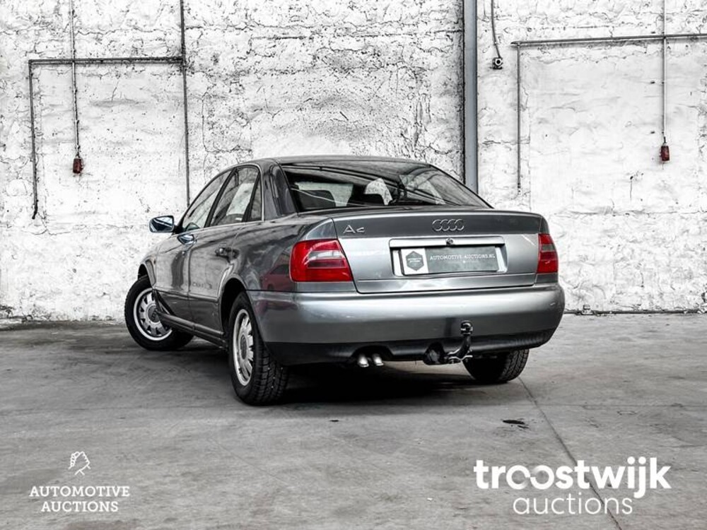 Audi A4 Limousine 1.9 DI Advance 75pk 1999 -Orig. NL-, XN-DS-48