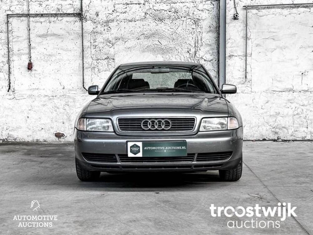 Audi A4 Limousine 1.9 DI Advance 75pk 1999 -Orig. NL-, XN-DS-48