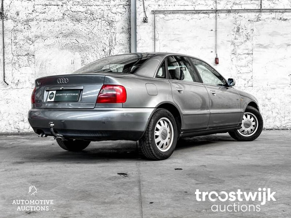 Audi A4 Limousine 1.9 DI Advance 75pk 1999 -Orig. NL-, XN-DS-48