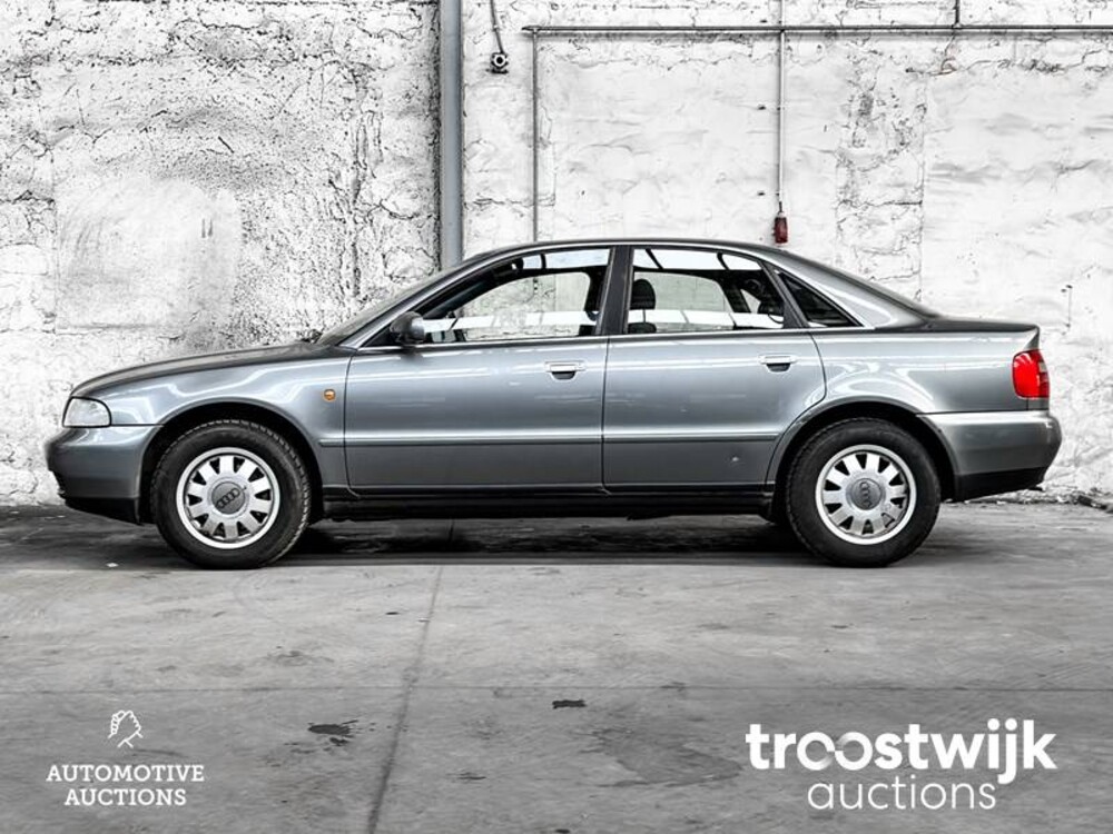 Audi A4 Limousine 1.9 DI Advance 75pk 1999 -Orig. NL-, XN-DS-48