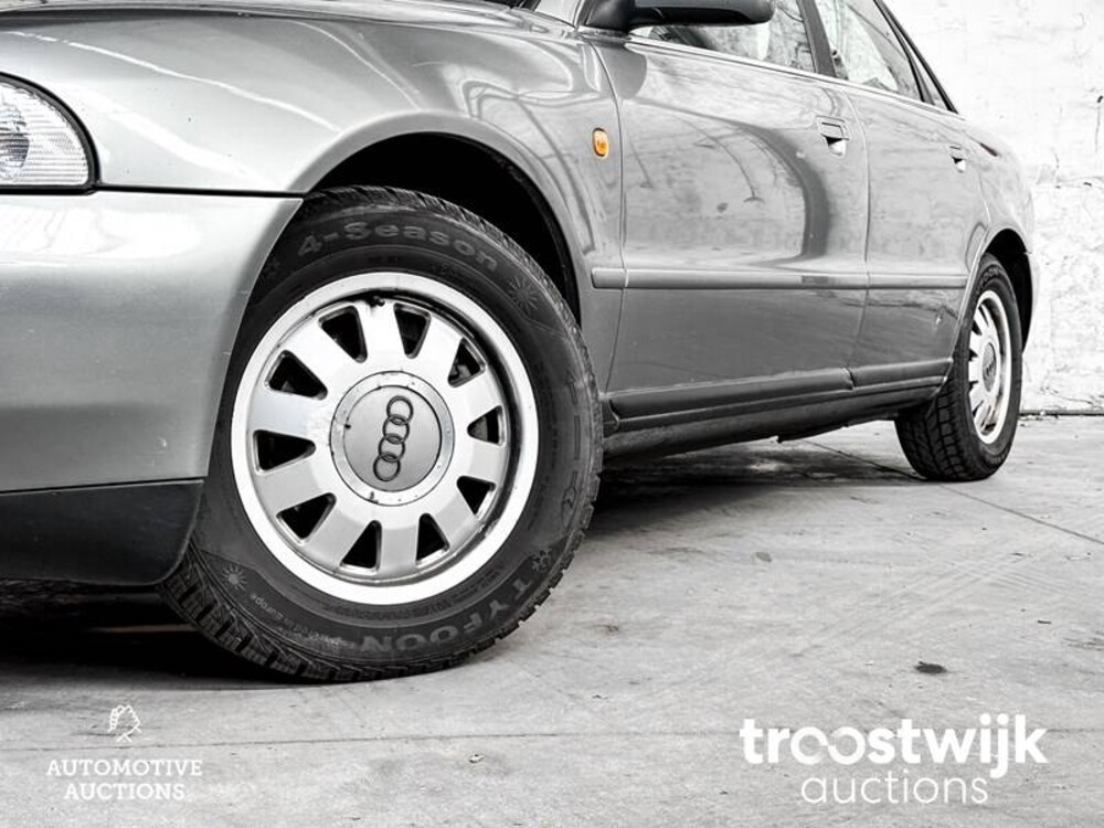Audi A4 Limousine 1.9 DI Advance 75pk 1999 -Orig. NL-, XN-DS-48