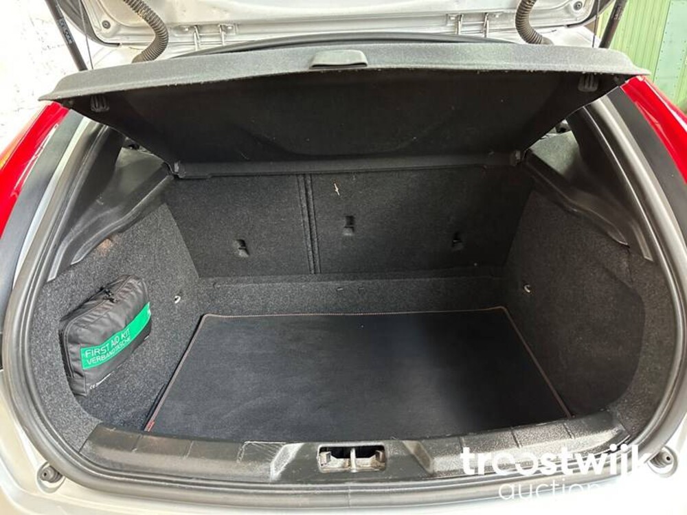 Volvo 1.6 D2 Ocean Race 114pk 2014, NH-073-J