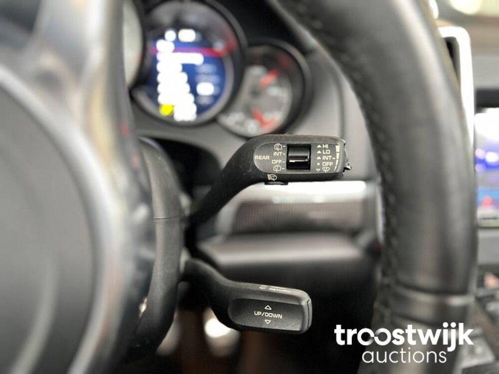 Porsche Cayenne GTS 4.8 V8  420pk 2013