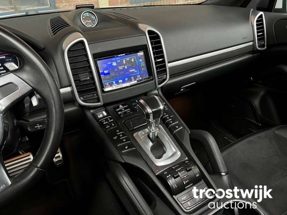 Porsche Cayenne GTS 4.8 V8  420pk 2013