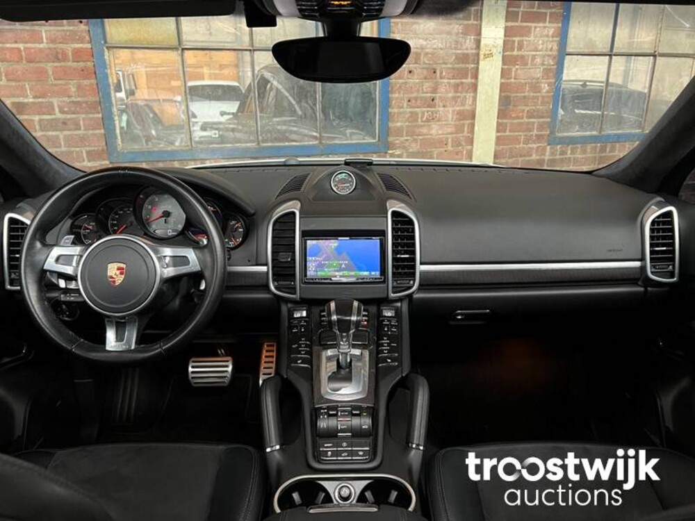 Porsche Cayenne GTS 4.8 V8  420pk 2013