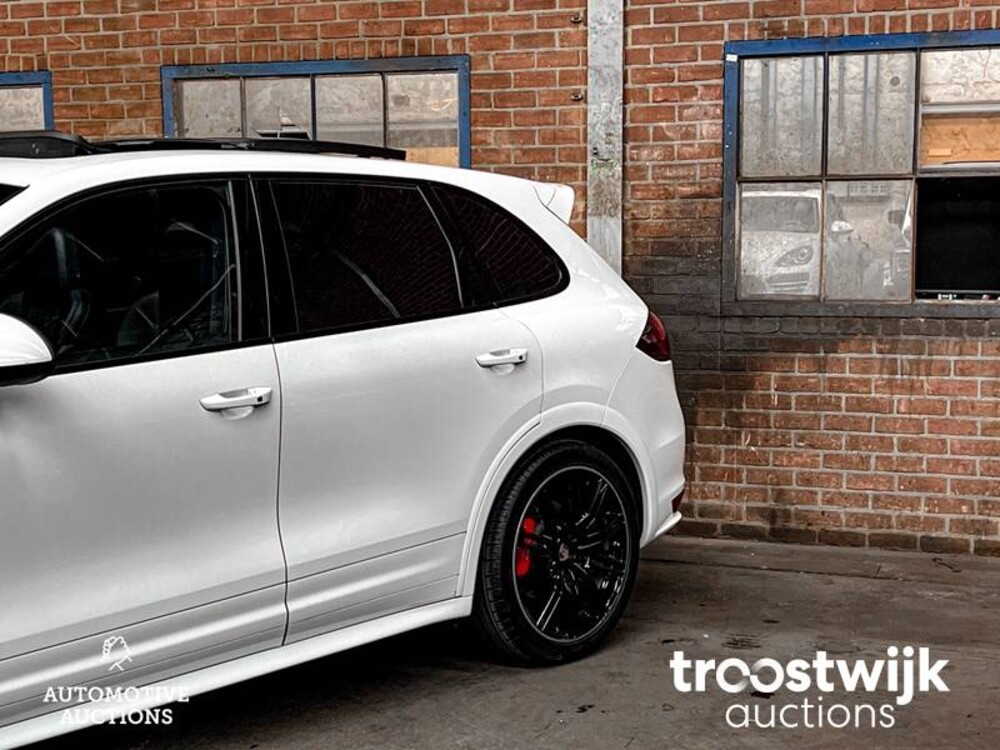 Porsche Cayenne GTS 4.8 V8  420pk 2013
