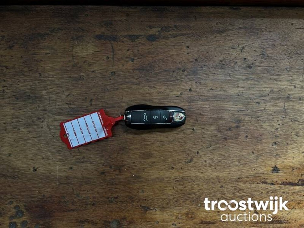 Porsche Cayenne GTS 4.8 V8  420pk 2013