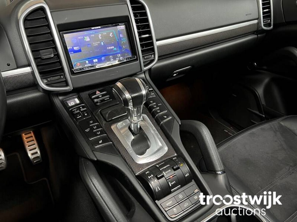 Porsche Cayenne GTS 4.8 V8  420pk 2013