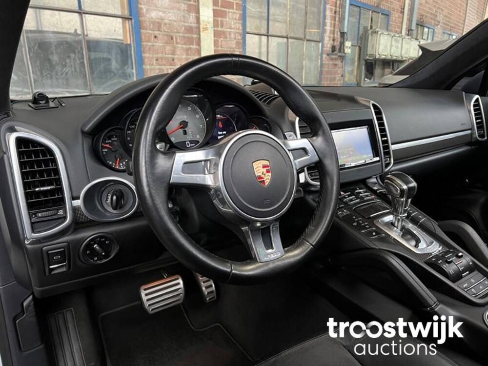 Porsche Cayenne GTS 4.8 V8  420pk 2013