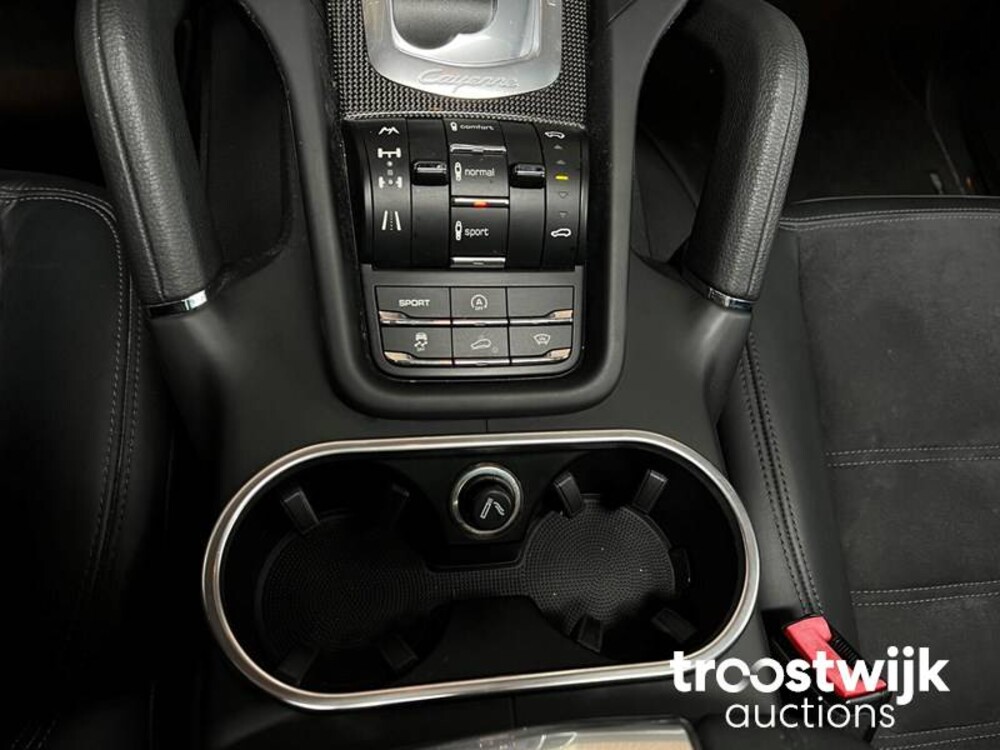 Porsche Cayenne GTS 4.8 V8  420pk 2013