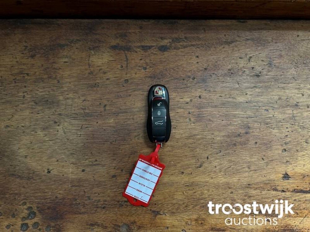 Porsche Cayenne GTS 4.8 V8  420pk 2013