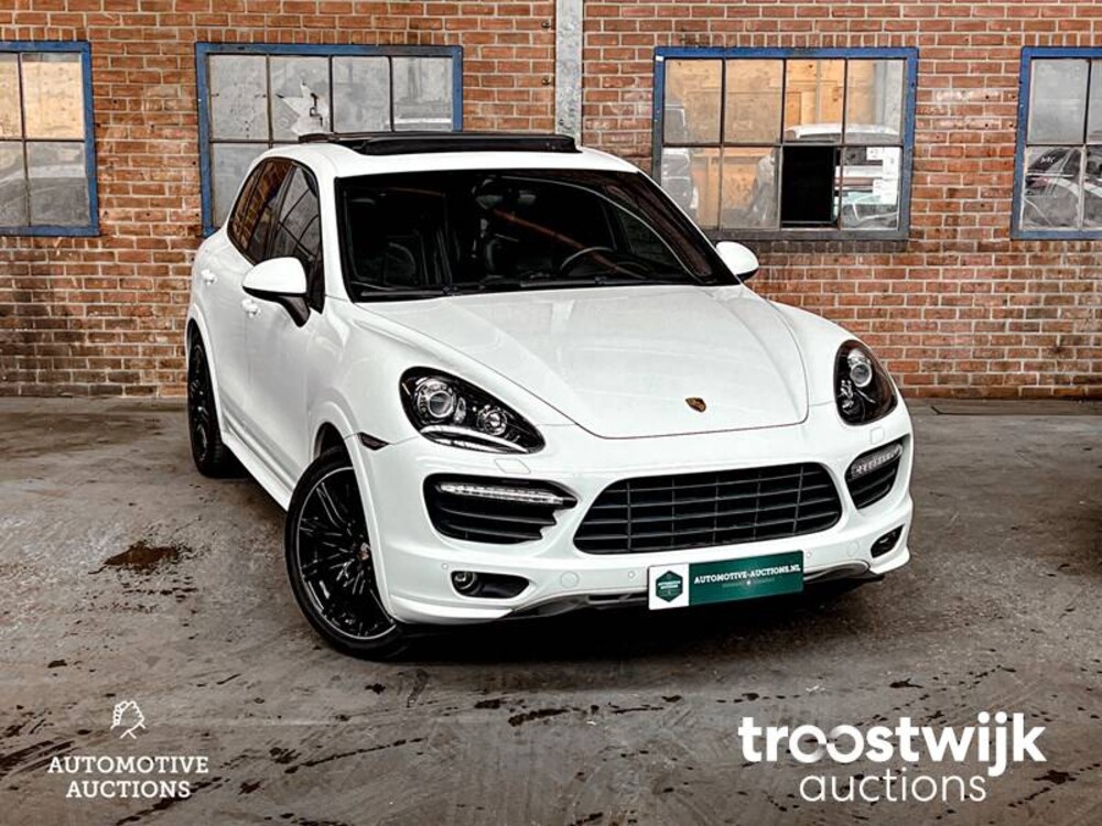 Porsche Cayenne GTS 4.8 V8  420pk 2013