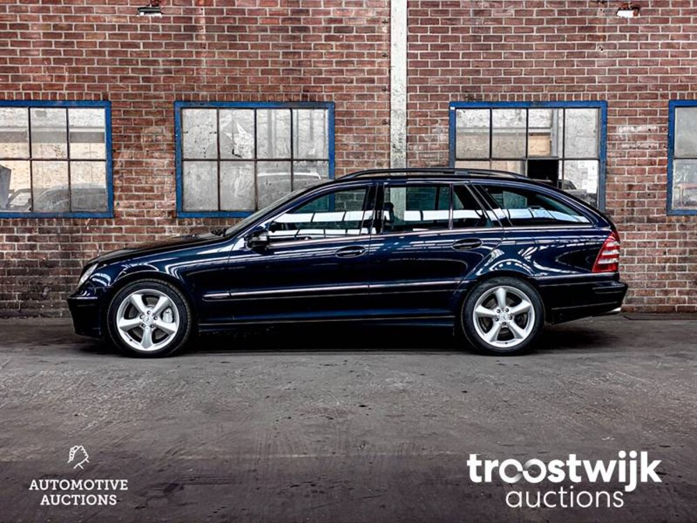 Mercedes-Benz Combi 200 K. Classic 163pk 2004, ZT-830-L